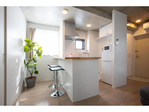 Dengan dapur counter yang indah, memasak menjadi mudah.