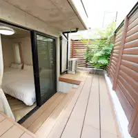 Balkon lantai 1 keluarga