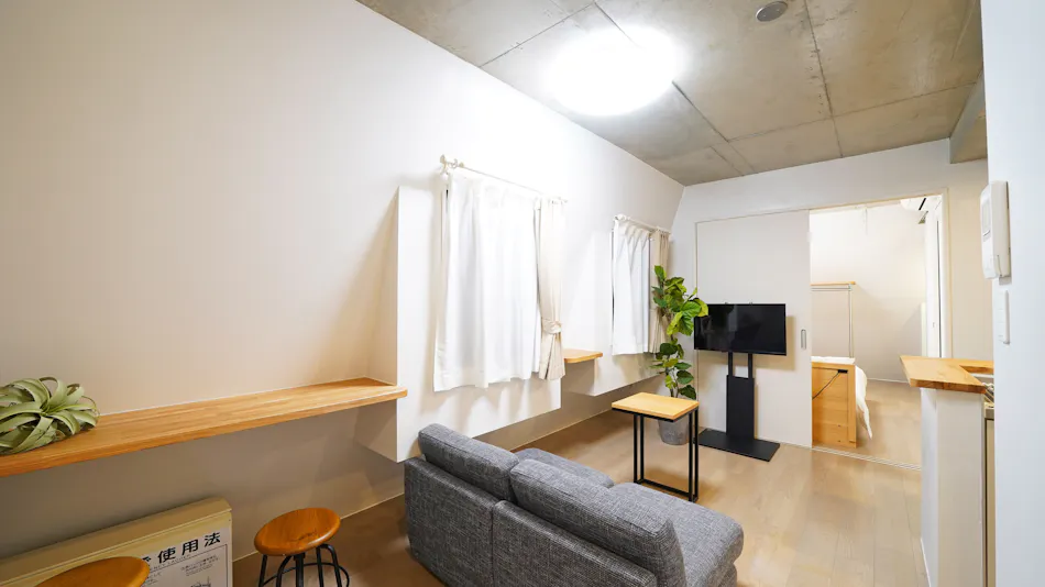 Laffitte Tokyo WEST