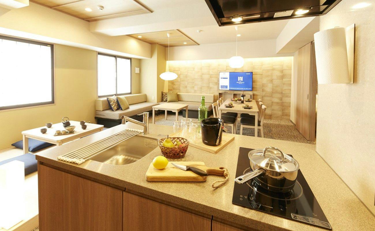 MONday Apart Premium Ueno