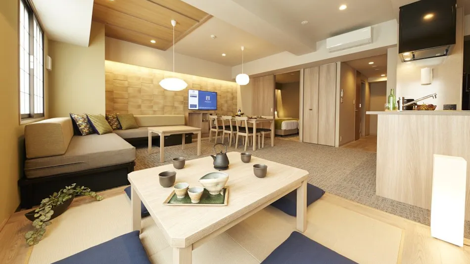 MONday Apart Premium Ueno