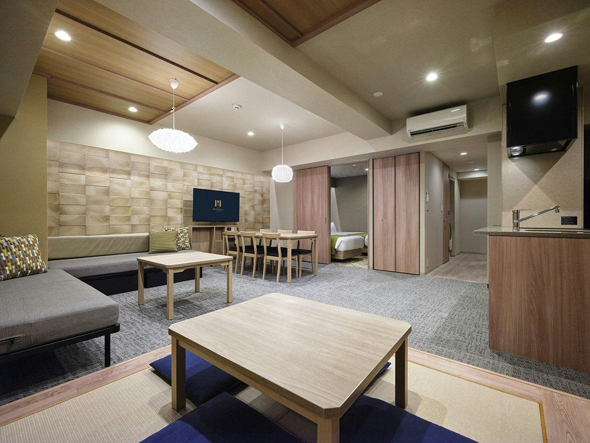 MONday Apart Premium Ueno
