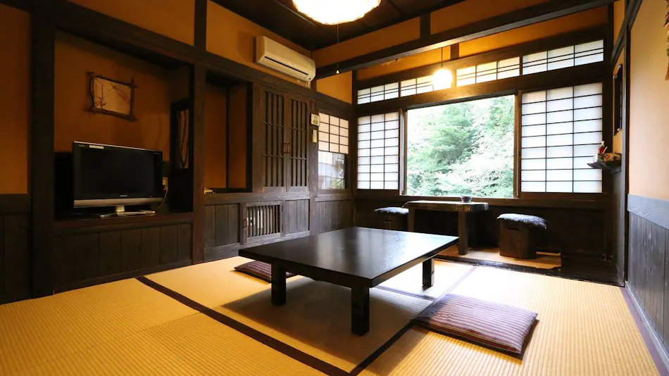 Kabeyu Natural Cave Onsen Ryokan Fukumotoya