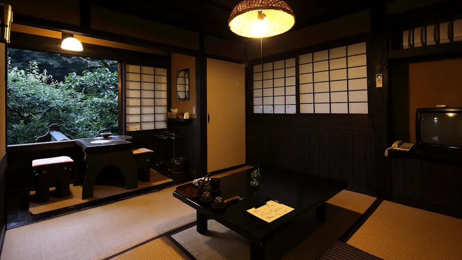 Kabeyu Natural Cave Onsen Ryokan Fukumotoya