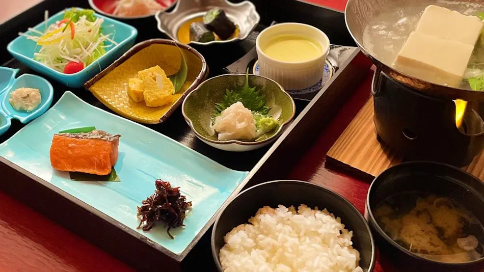 Adatara Onsen Hotel Paradise Hills