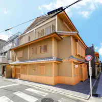 Distrik geisha terkenal di Kyoto, "Miyagawacho".