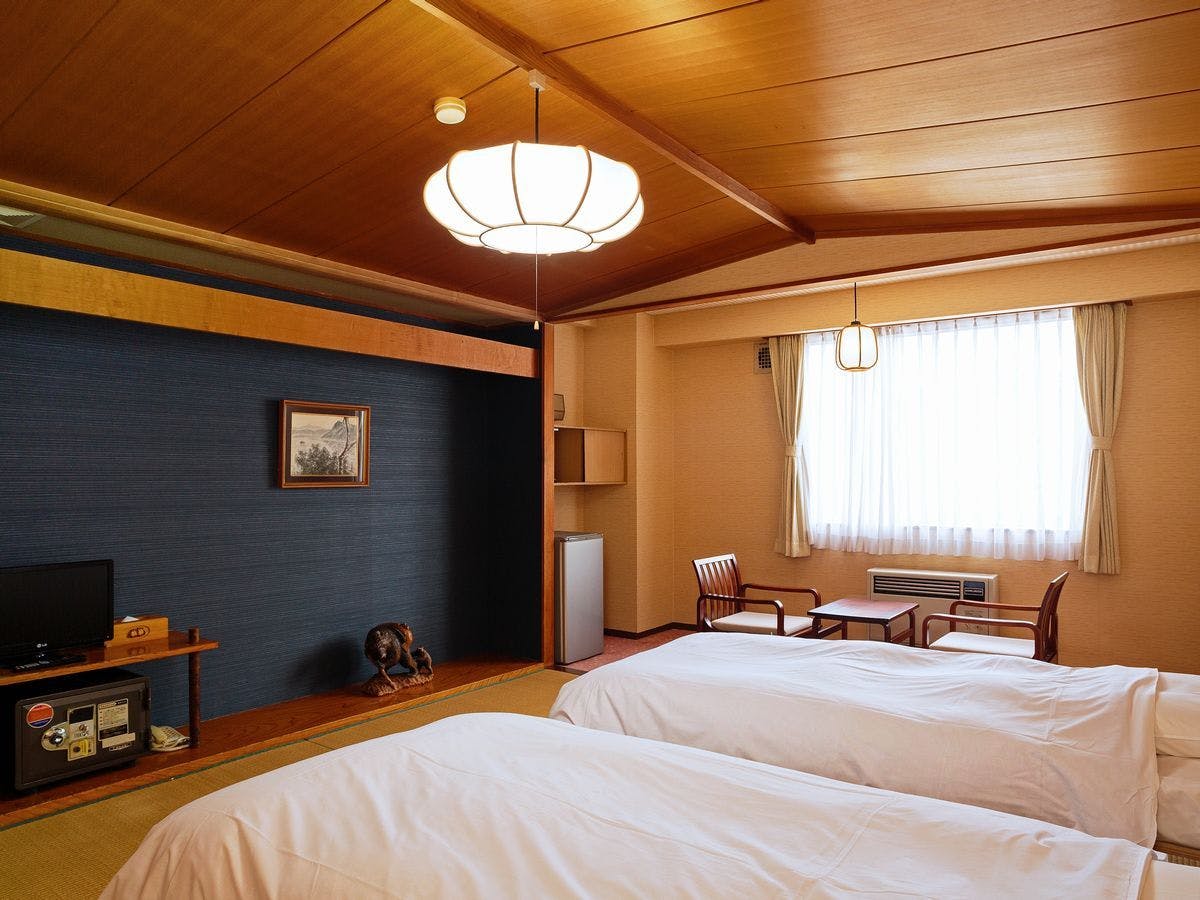 East Wing Japanese-style Twin