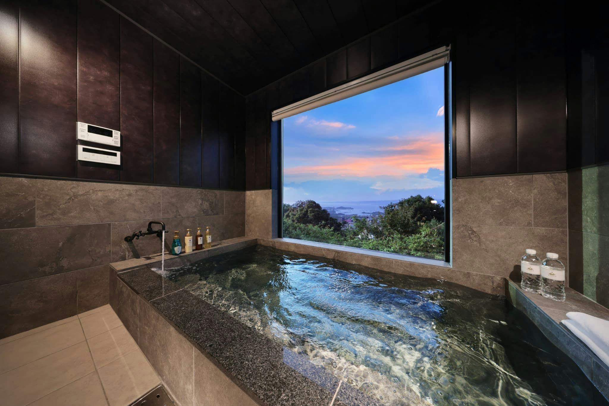 Crystal Villa Shirahama - Hill Town
