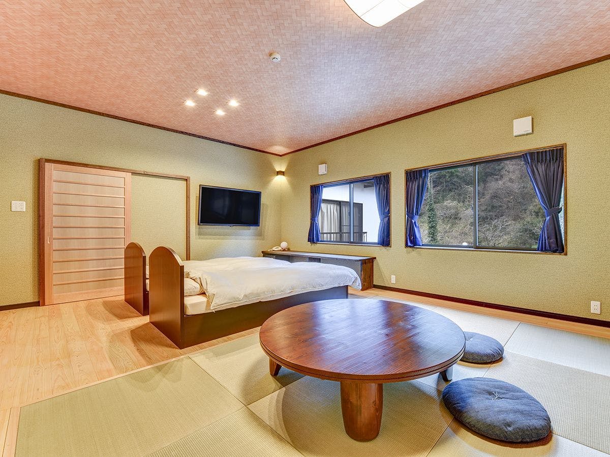 일본식과 서양식 방 13 다다미.