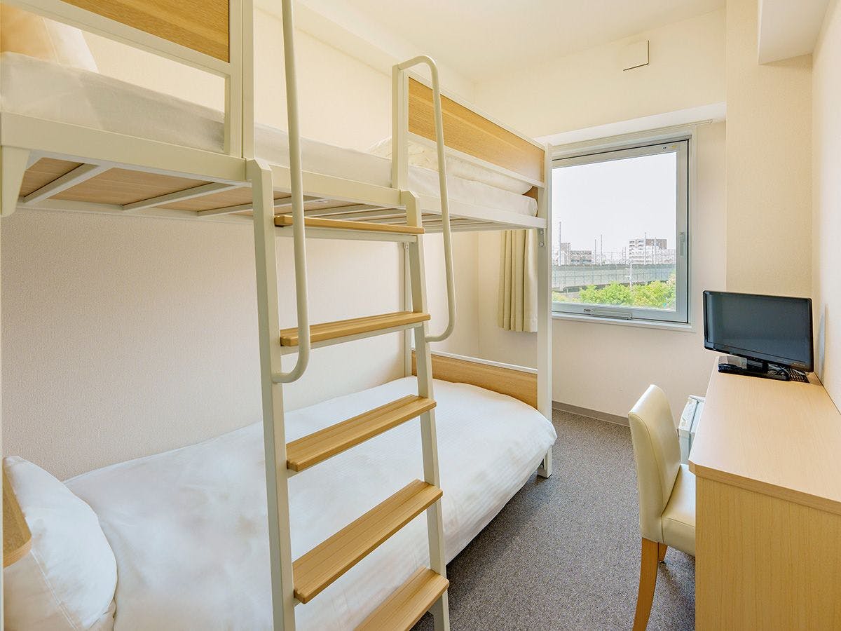 Standard Twin (Tempat Tidur Loteng)