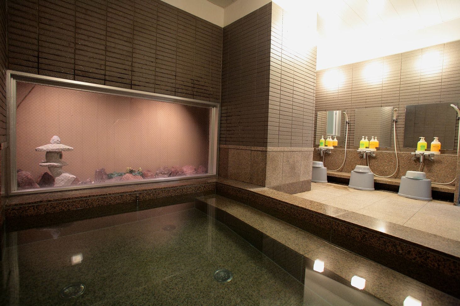 【ห้องอาบน้ำรวม】