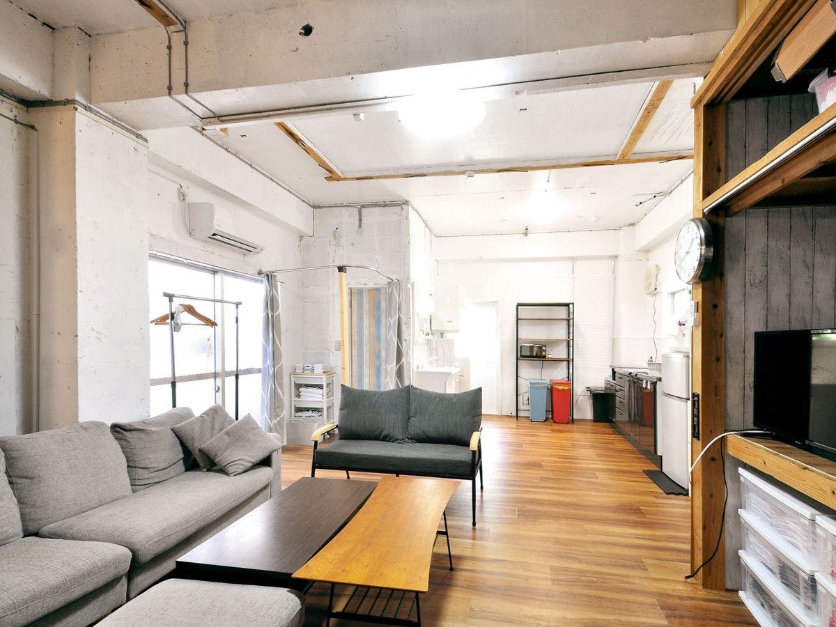 【ห้องนั่งเล่นและห้องรับประทานอาหาร】เหมาะสำหรับการดื่มสังสรรค์กับเพื่อน