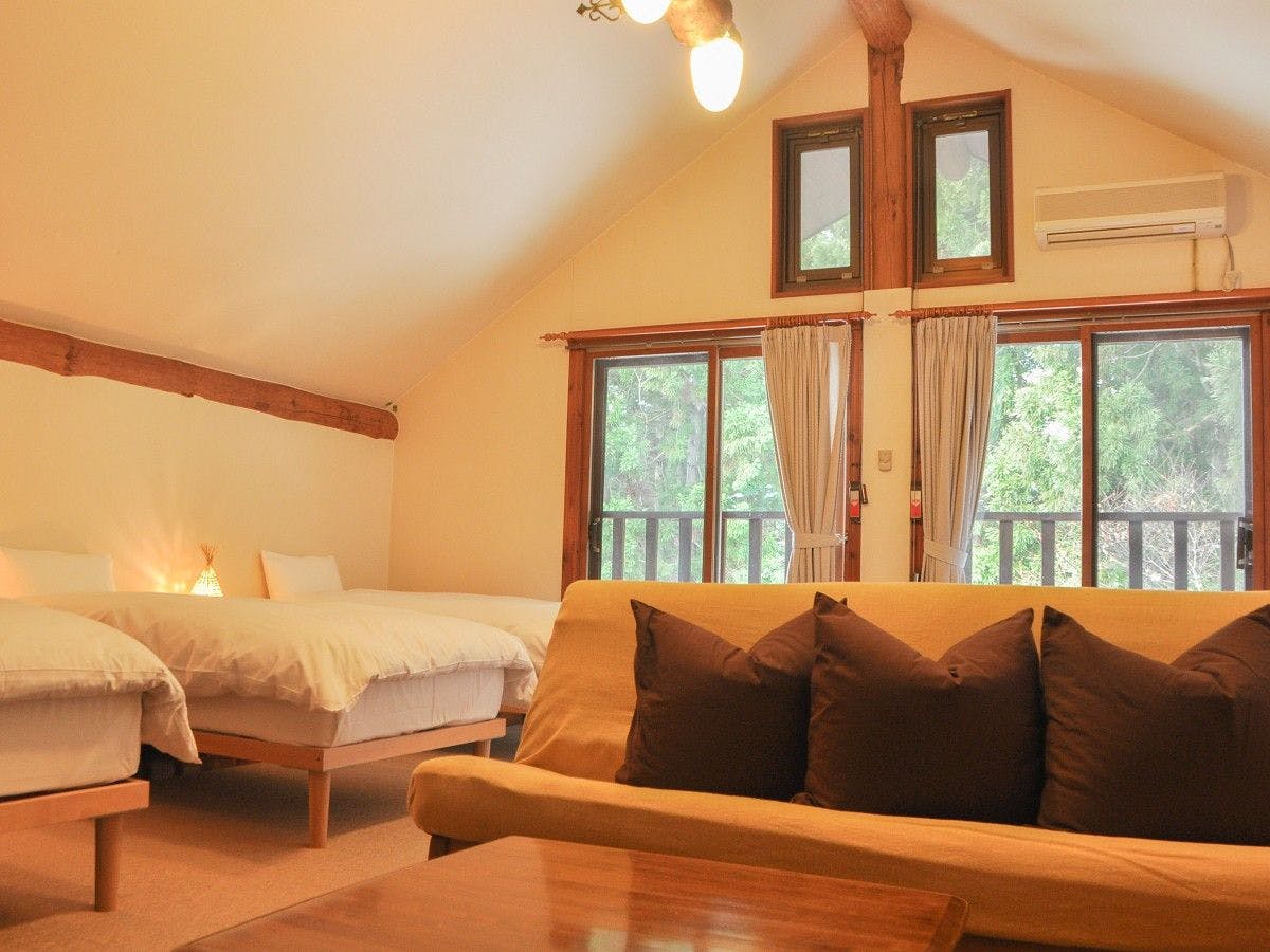 บ้านไม้ 2 ชั้น - ห้องสำหรับครอบครัว