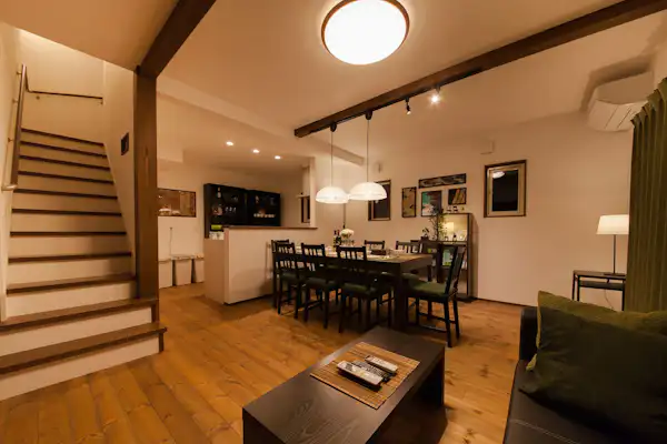 ห้องนั่งเล่นกว้างขวาง