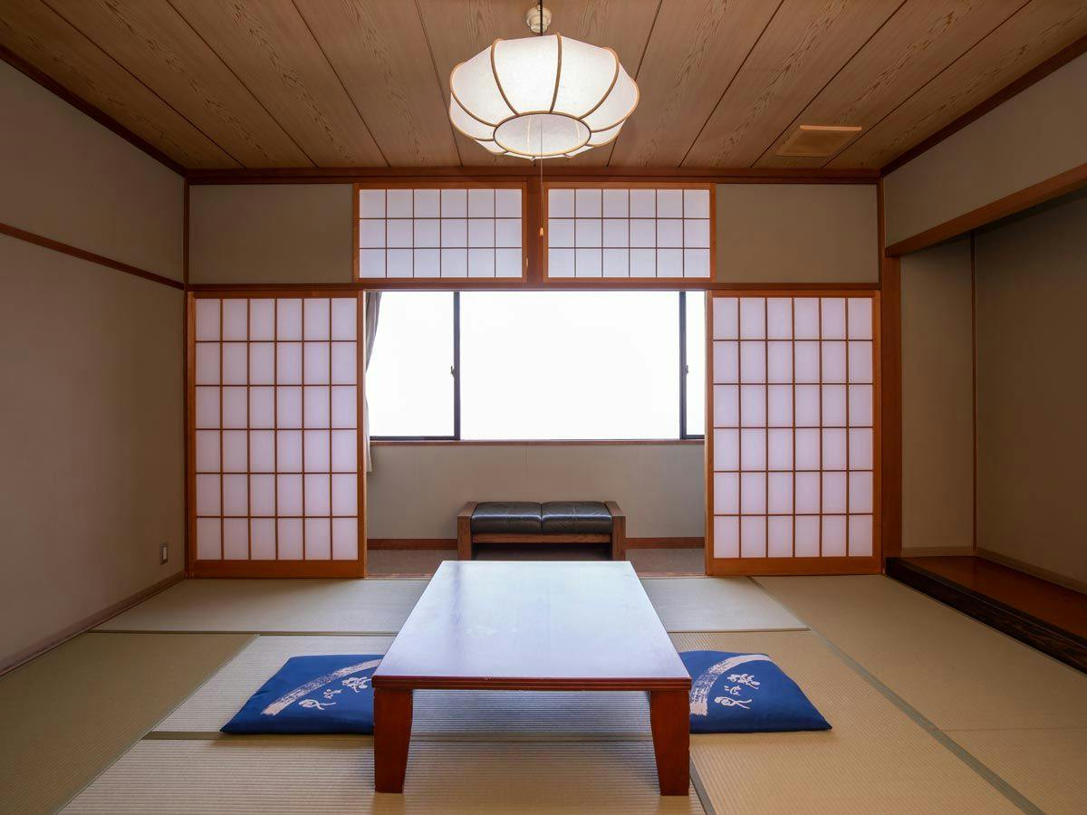 Nadaura Onsen Motoyu Isobakaze