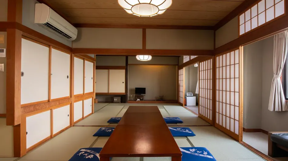 Nadaura Onsen Motoyu Isobakaze