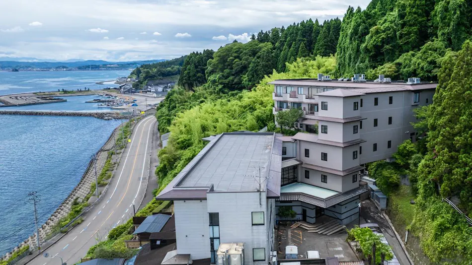 Nadaura Onsen Motoyu Isobakaze