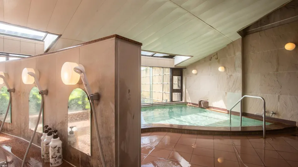 Nadaura Onsen Motoyu Isobakaze