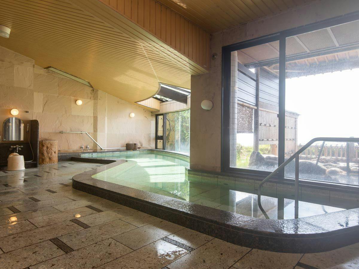 Nadaura Onsen Motoyu Isobakaze