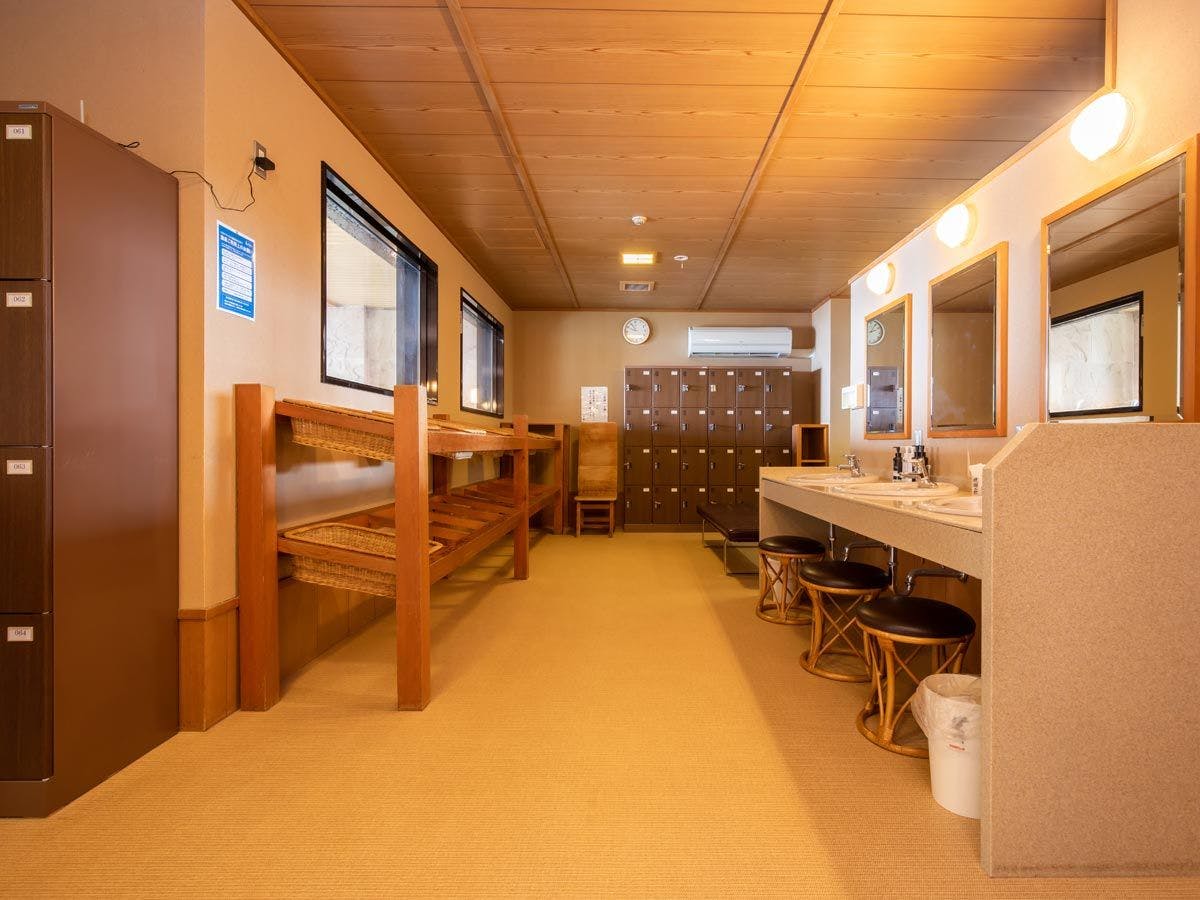 ~ห้องเปลี่ยนเสื้อผ้า~