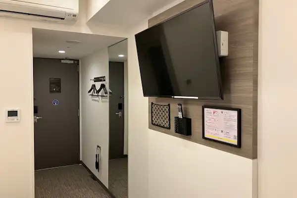 บริเวณใกล้ทีวีในห้องพัก