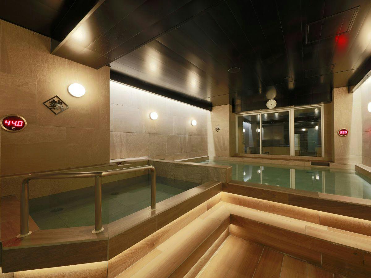 Rembrandt Cabin & Spa Shimbashi