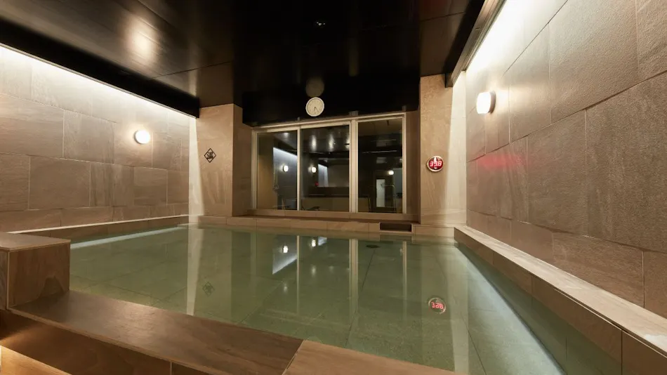 Rembrandt Cabin & Spa Shimbashi