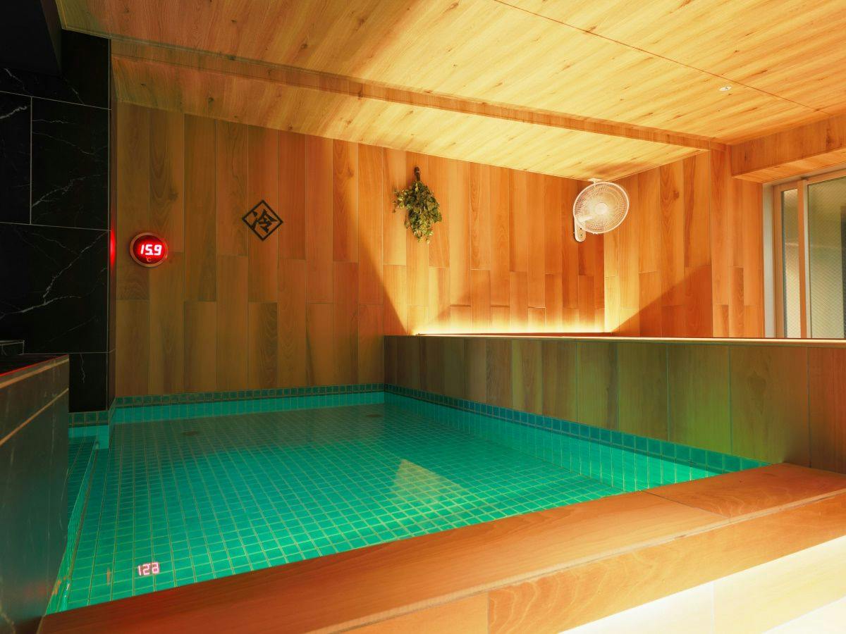 Rembrandt Cabin & Spa Shimbashi