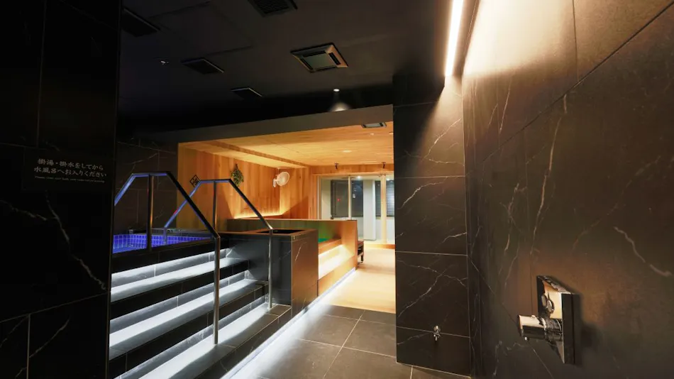 Rembrandt Cabin & Spa Shimbashi