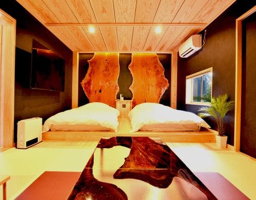 【春三日月】ベッド