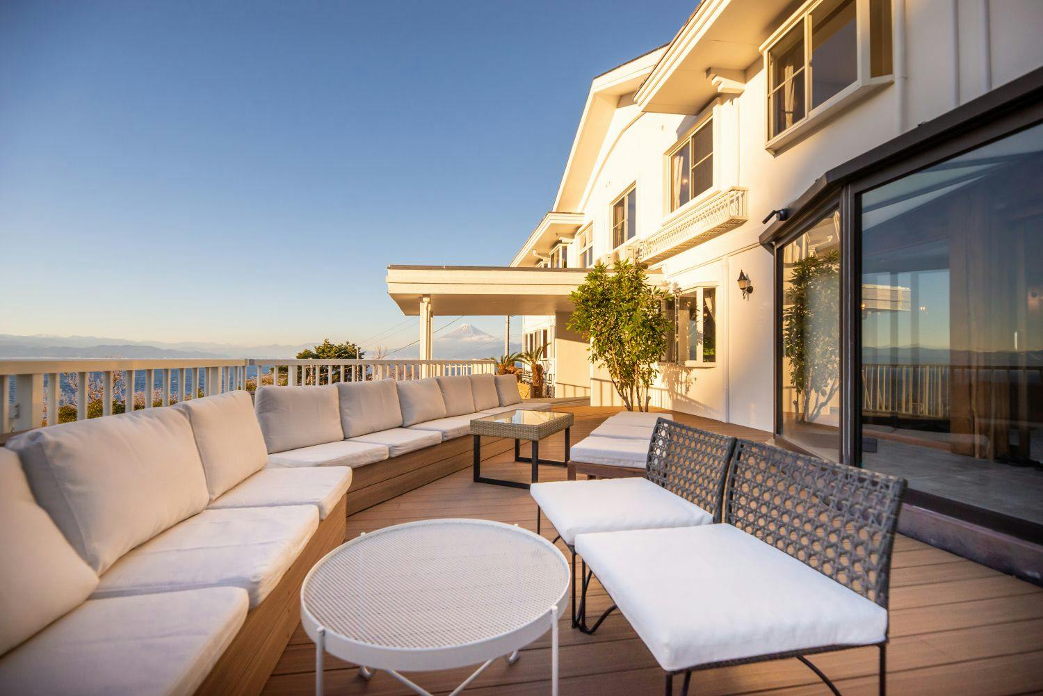 SUNSET OCEAN VIEW VACATION VILLA BLUE LAGOON