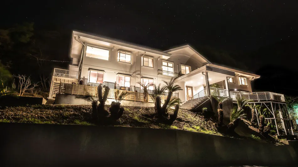 SUNSET OCEAN VIEW VACATION VILLA BLUE LAGOON