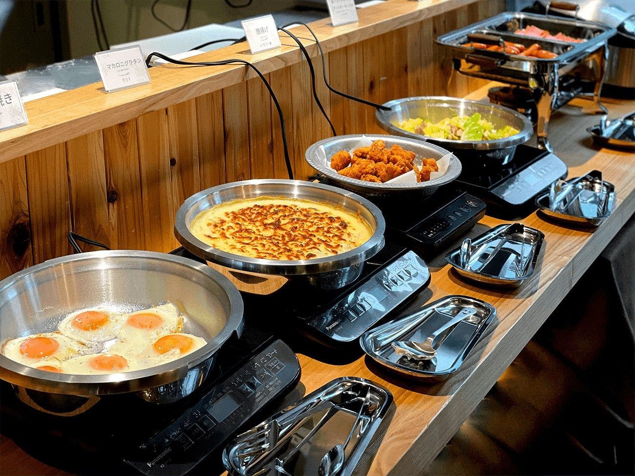 【อาหารเช้า】บุฟเฟ่ต์ญี่ปุ่นและตะวันตกประมาณ 30 ชนิด