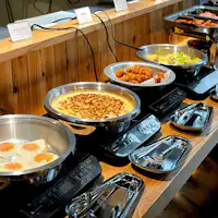 【อาหารเช้า】บุฟเฟ่ต์ญี่ปุ่นและตะวันตกประมาณ 30 ชนิด