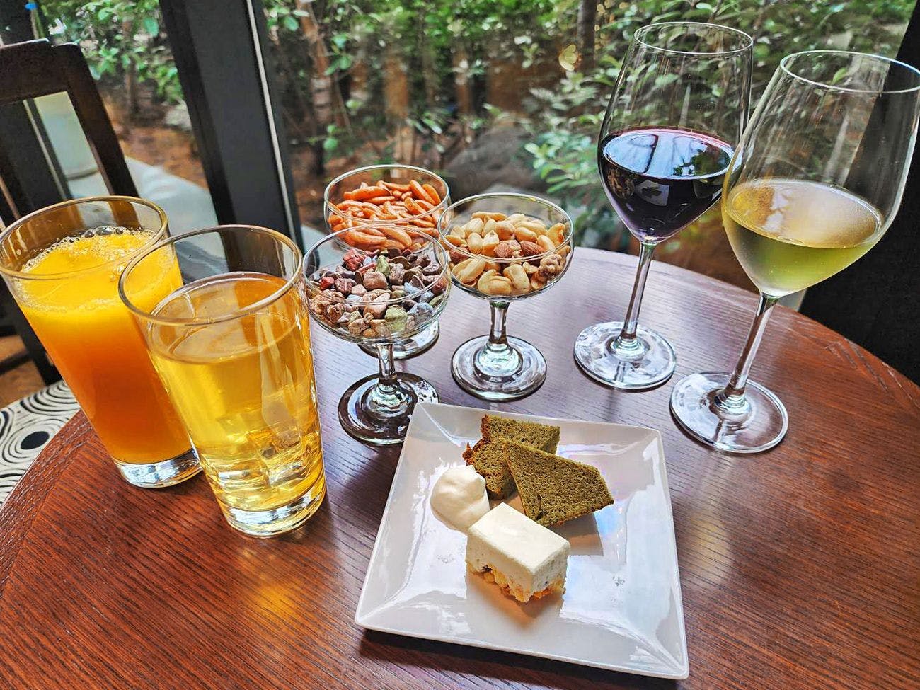 บริการน้ำชายามบ่ายฟรี