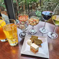 บริการน้ำชายามบ่ายฟรี