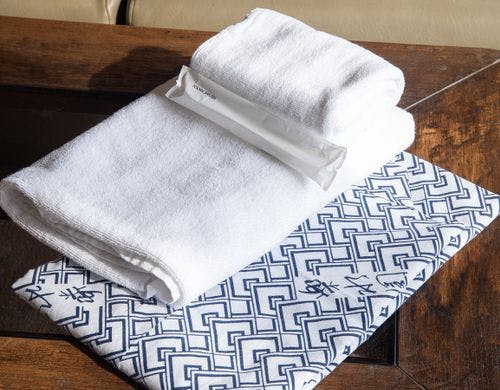 *［庭側和室一例］