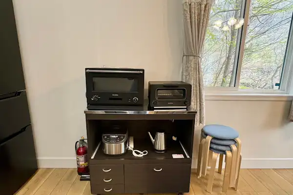 Pemanggang roti dan oven range Balmuda