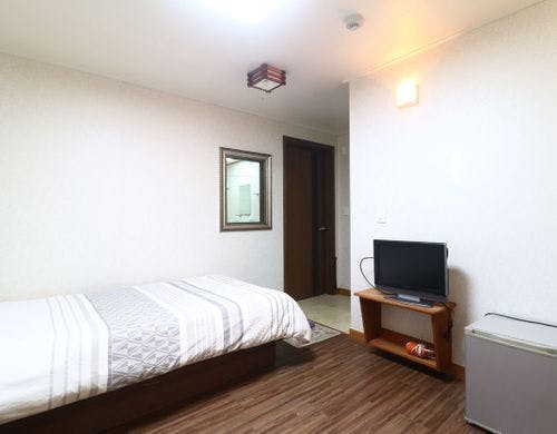 【客室】シングル★シャワー・トイレ付き*