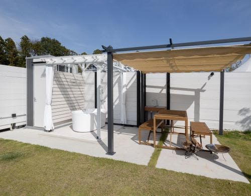 アウトドアリビング（ロータスベルテント）