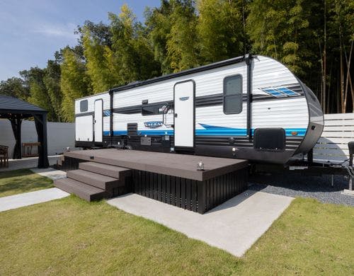 外観一例（セーラムトレーラーハウス）