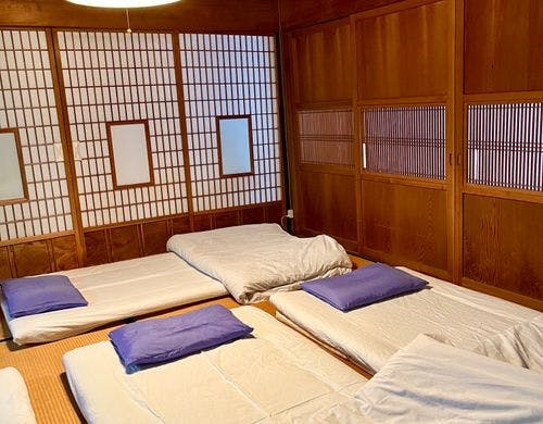 和室８畳　布団セットx４