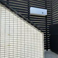 Exterior (First floor entrance)