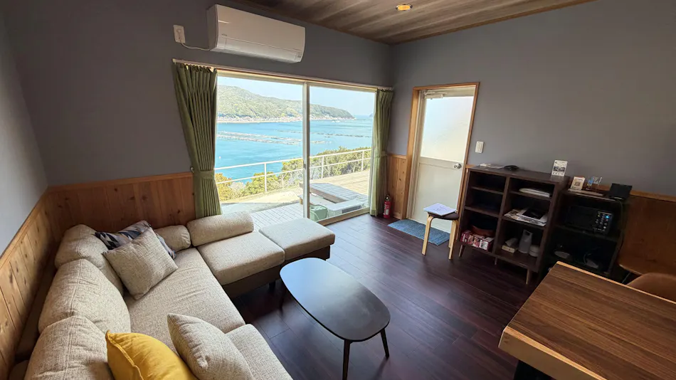 Tsubaki House