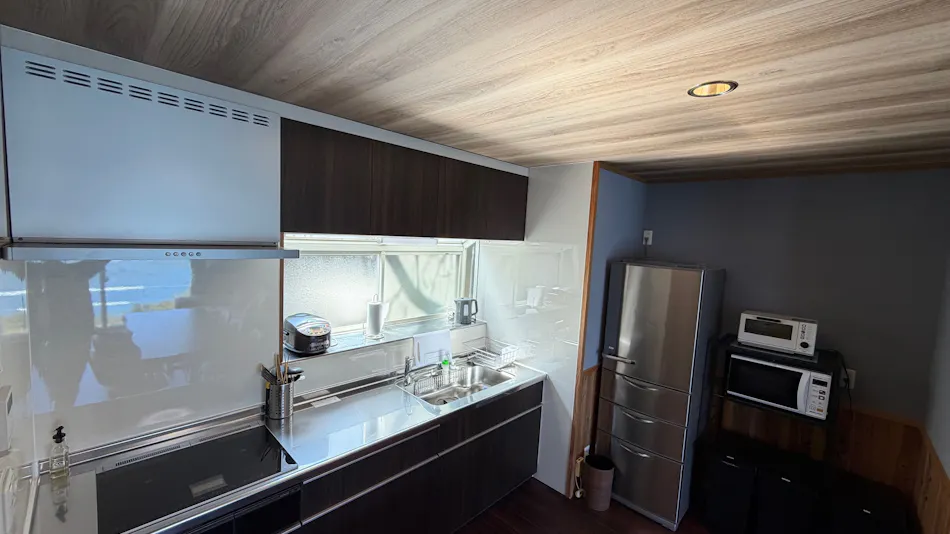 Tsubaki House
