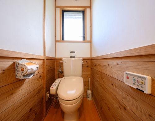 ロフト付き和洋室16畳【ヒマワリ】