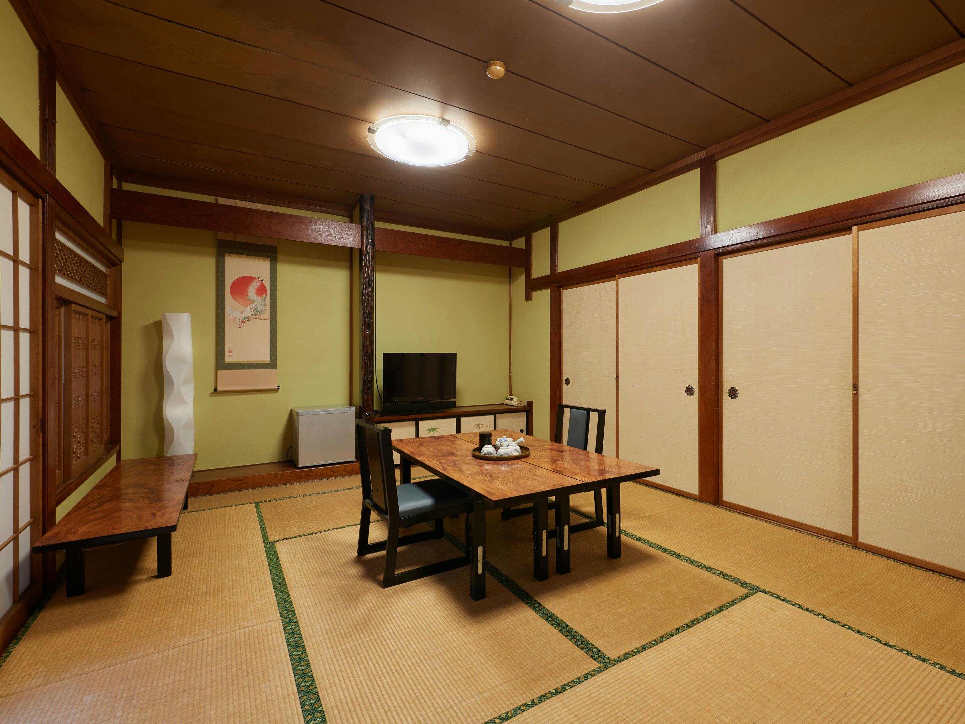 Hayama Inn