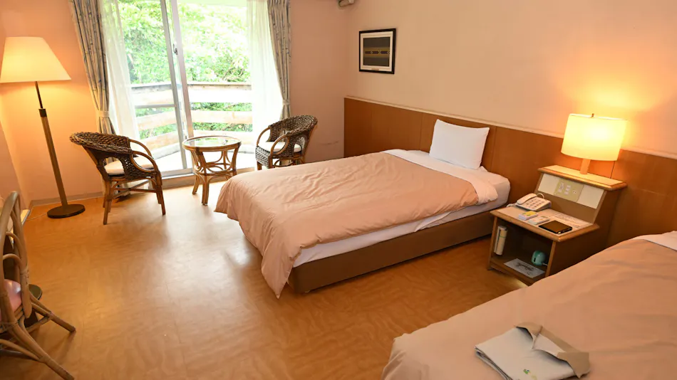 Iriomote Island Jungle Hotel Painumaya