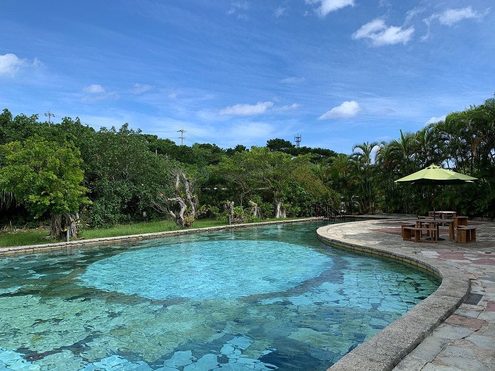 야외 수영장 (기간 한정)