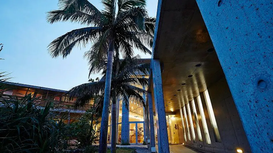 Iriomote Island Jungle Hotel Painumaya